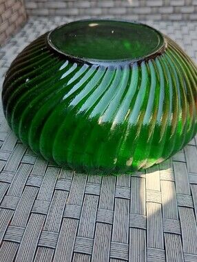 Vintage Retro Anchor Hocking Retro Emerald Green Ribbed Swirled Glass Bowl